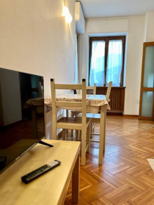 Porta Genova Suite Modern House ミラノ エクステリア 写真