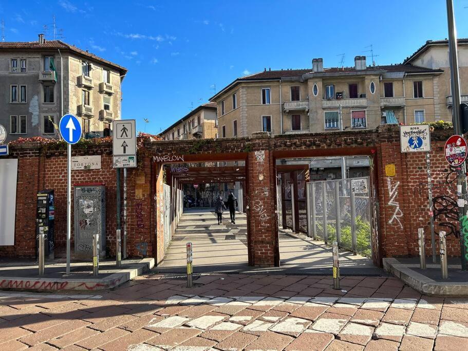 Porta Genova Suite Modern House ミラノ エクステリア 写真
